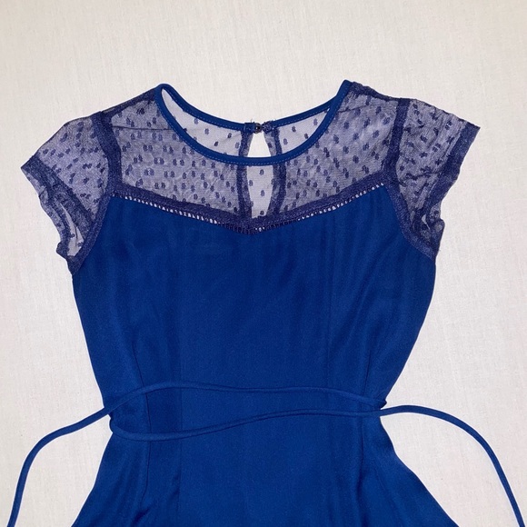 Blue girls dress - Picture 2 of 3